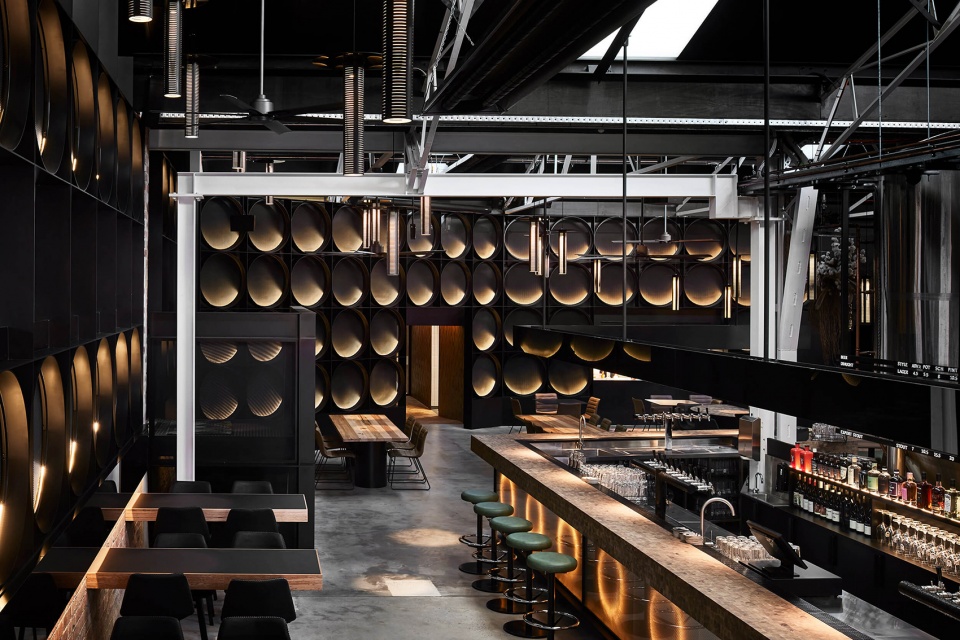 deeds brewing taproom by splinter society architecture