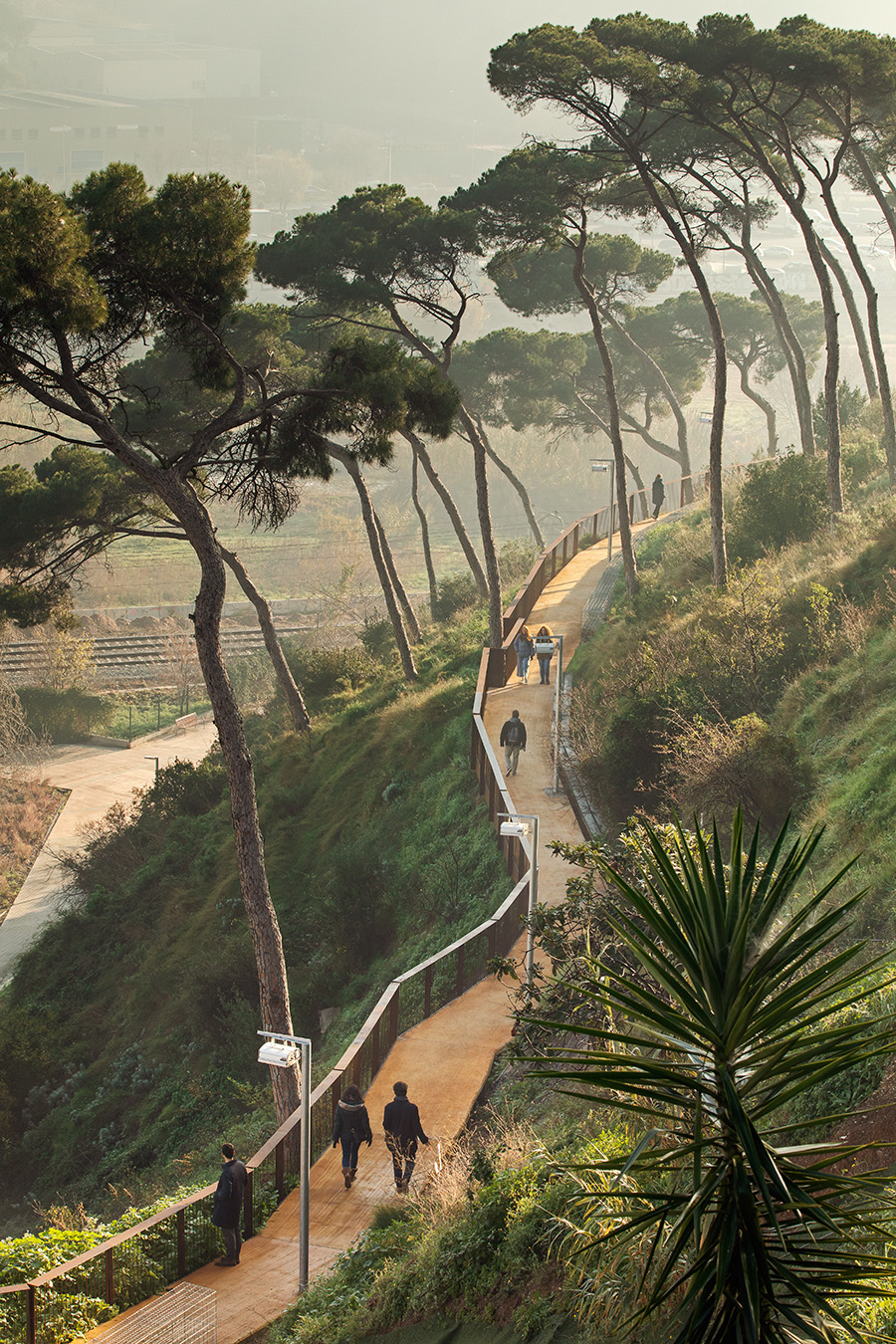 pedestrian connection between barcelona and montcada i reixac by batlleiroig