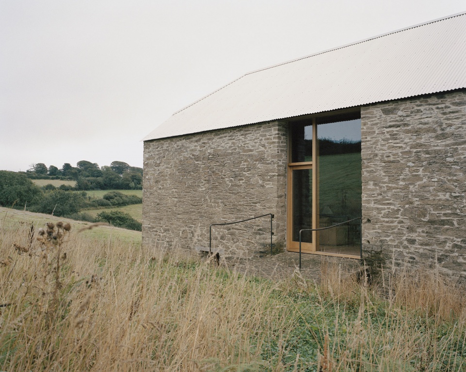 redhill barn devon by type
