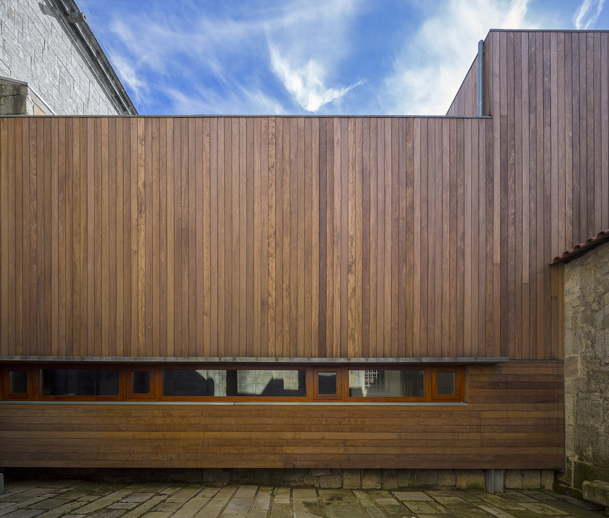 refurbishment of cabido facilities by carlos castanheira clara bastai