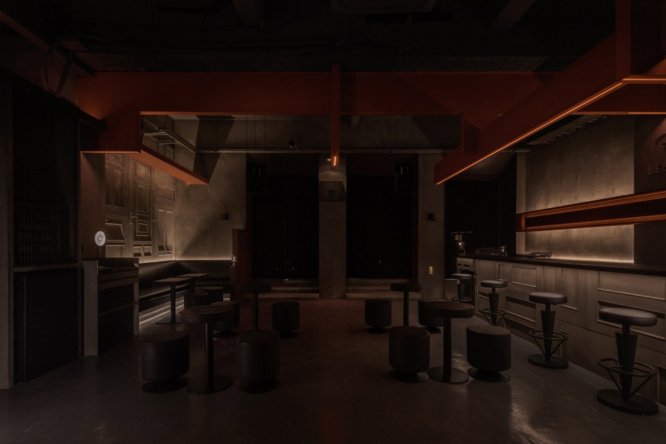 Lieben Bar by All Design Studio