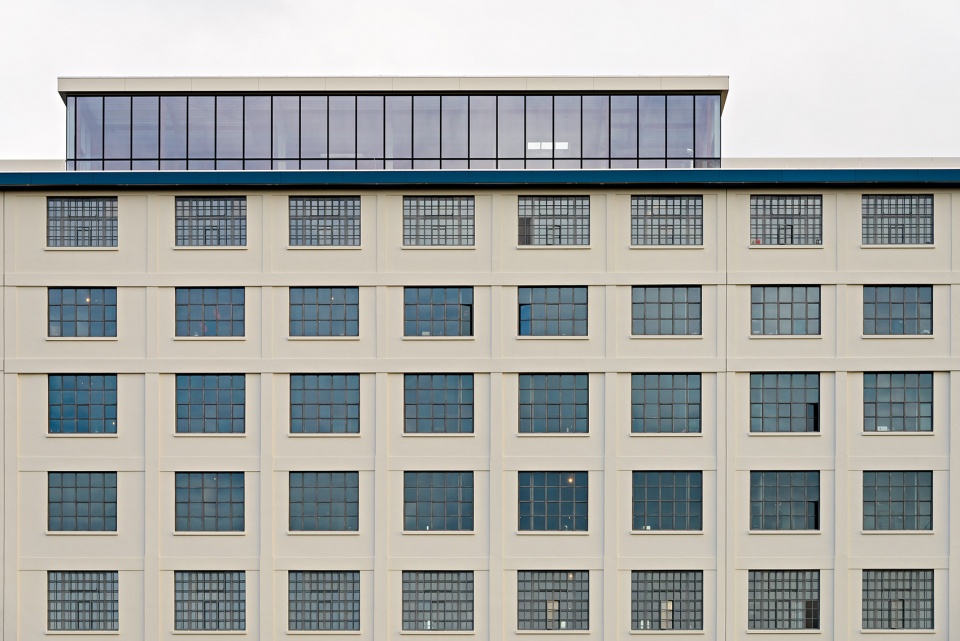 The Eiffel building by Braaksma Roos Architects