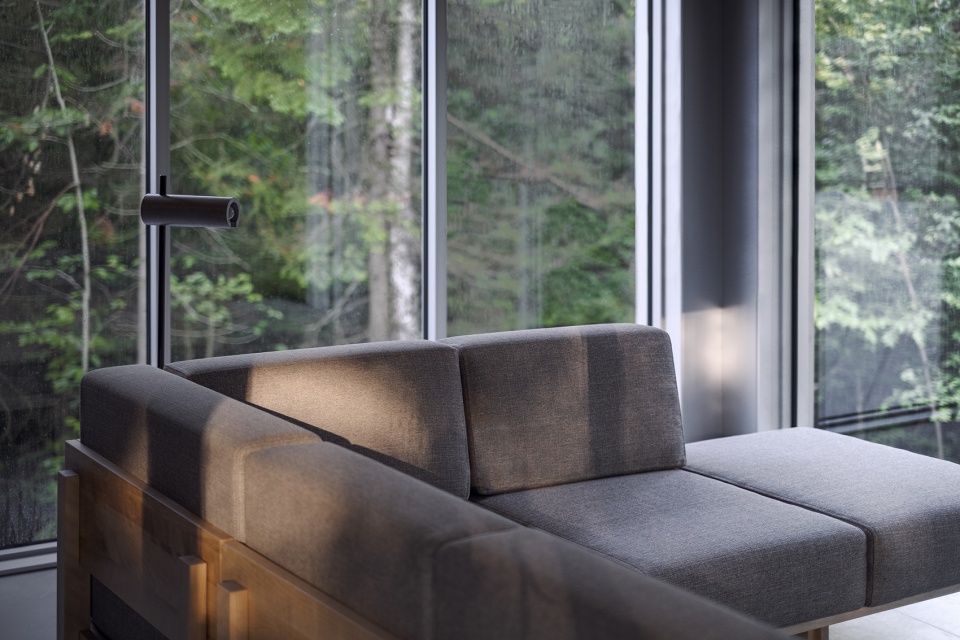 beside chalets by appareil architecture