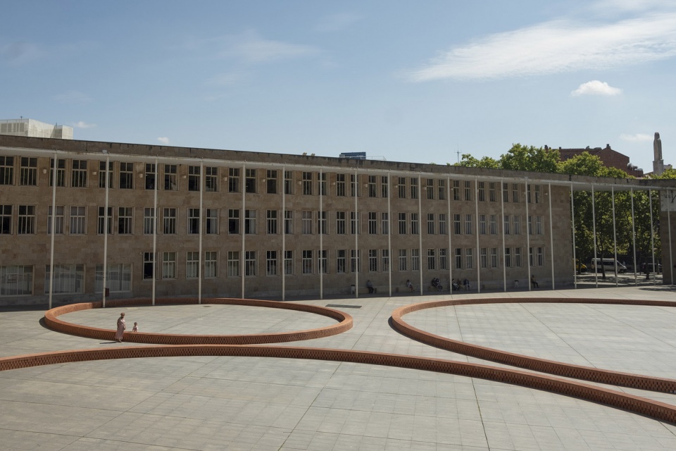 1973 2021 ayuntamiento de logrono by lanza atelier