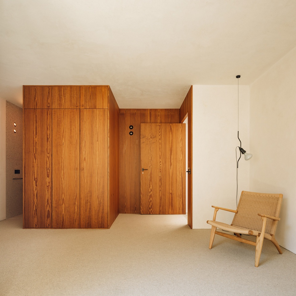 HOUSE 2 OPORTO by Ricardo Bak Gordon