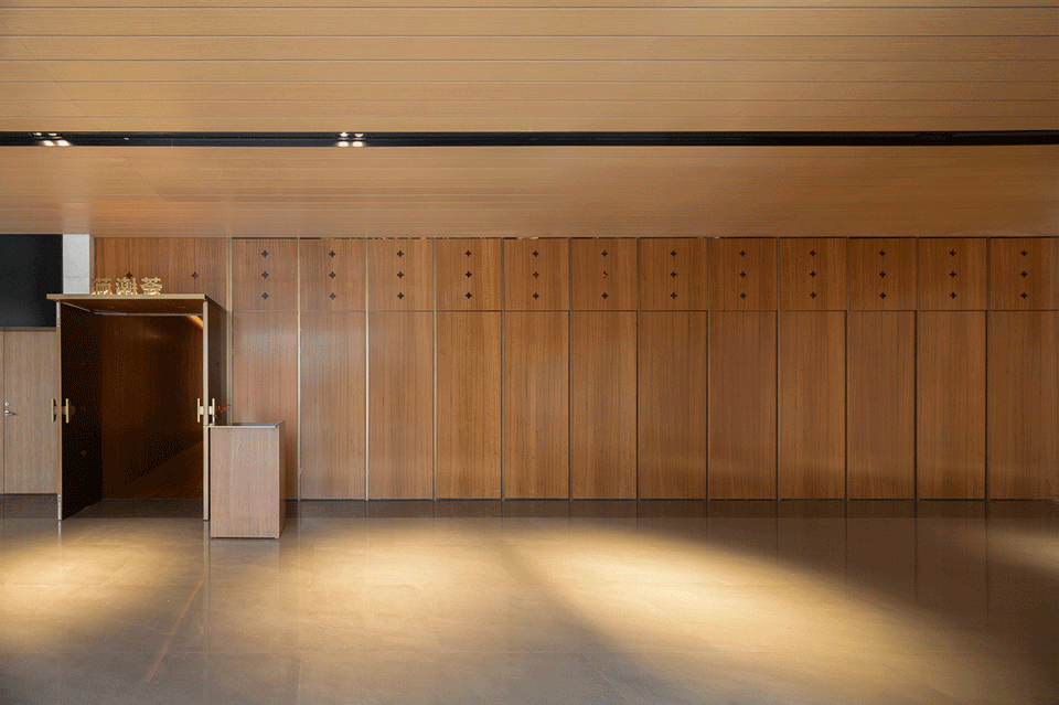 Man Chao Hui top notch restaurant China by Various Associates