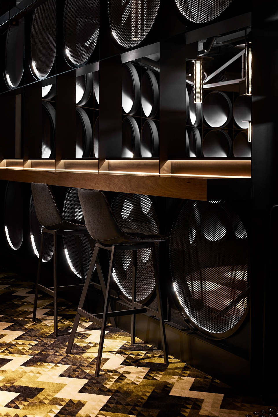deeds brewing taproom by splinter society architecture