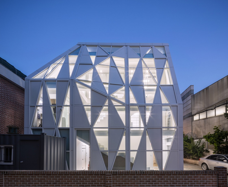 Myeongmok dong Street Stalls by UNSANGDON Architects Cooperation