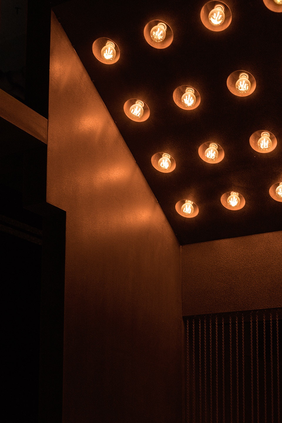 Lieben Bar by All Design Studio