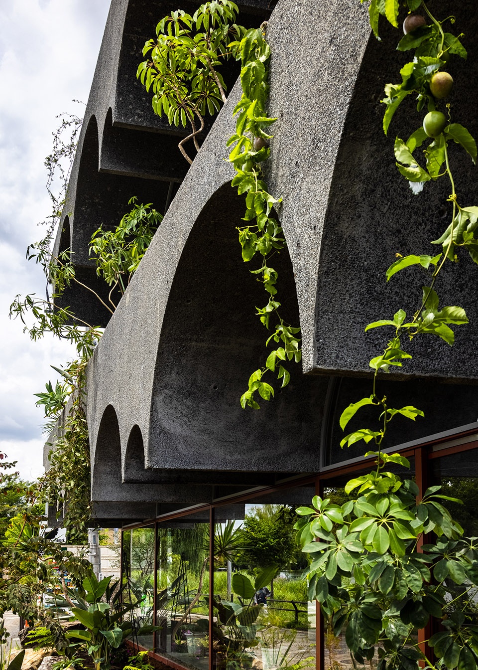 tsuruoka house by kiyoaki takeda architects