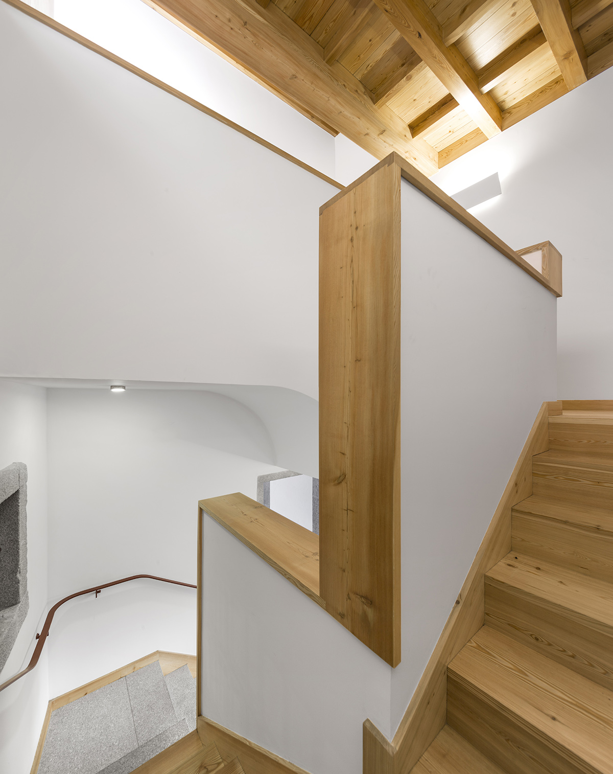 refurbishment of cabido facilities by carlos castanheira clara bastai