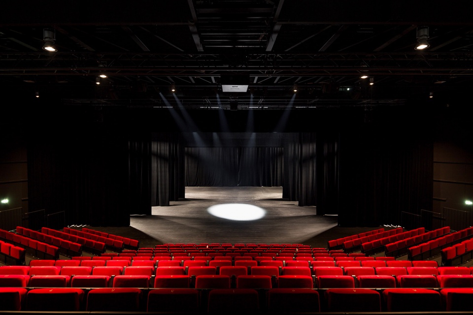 domaine de bayssan auditorium and open air amphitheater by k architectures