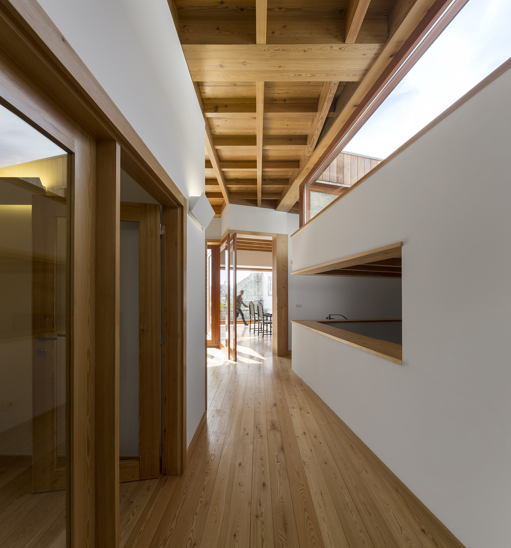 refurbishment of cabido facilities by carlos castanheira clara bastai