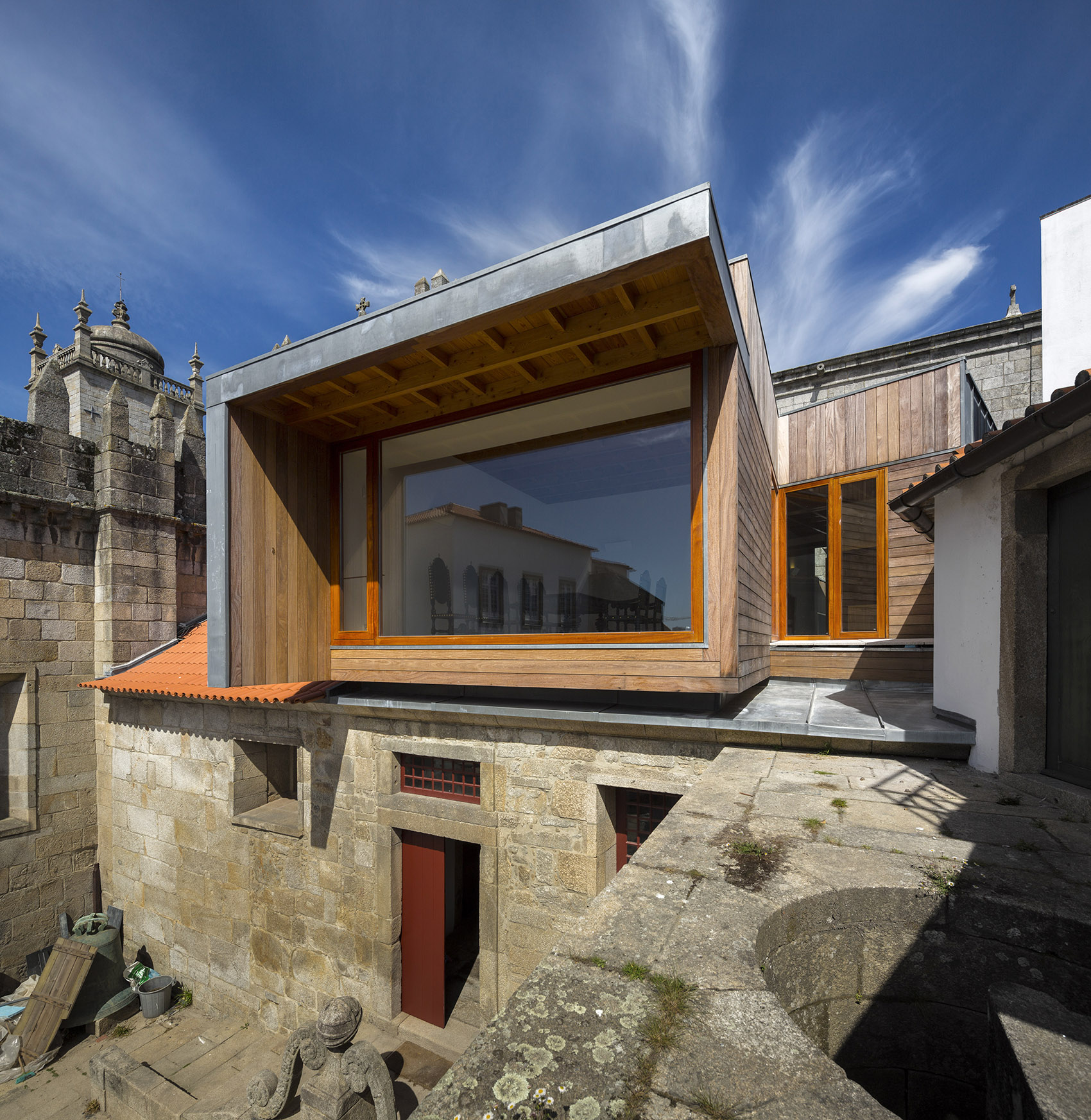 refurbishment of cabido facilities by carlos castanheira clara bastai