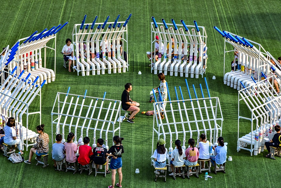 under 35 li hao