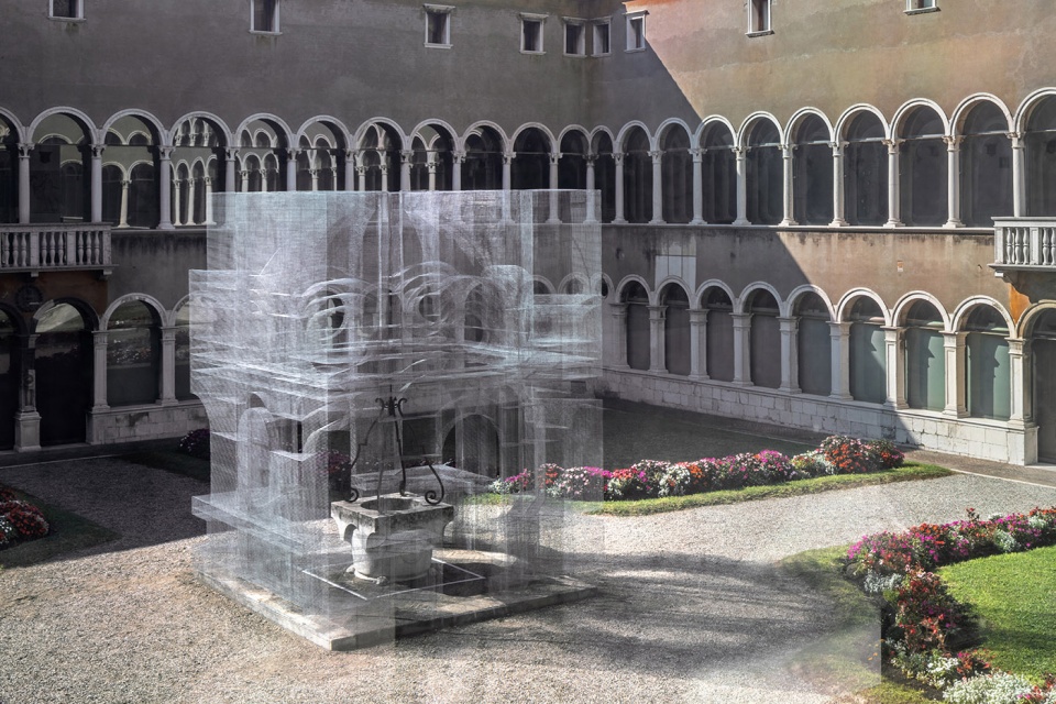 Sacral Edoardo Tresoldi