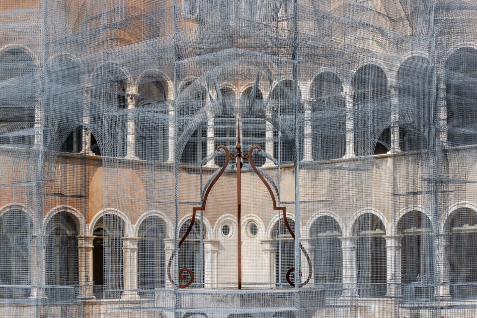 Sacral Edoardo Tresoldi