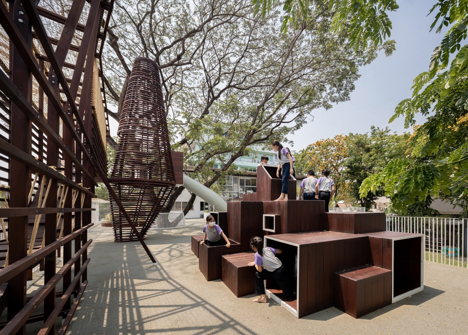 Thawsi Playground Imaginary Objects