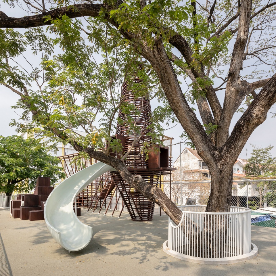 Thawsi Playground Imaginary Objects