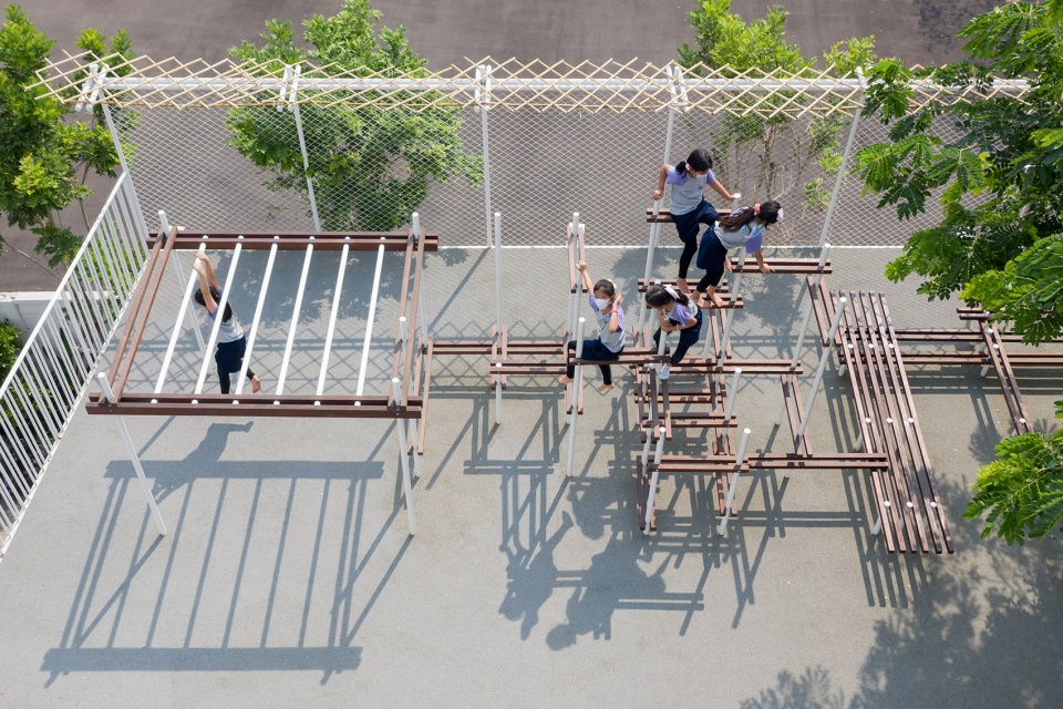 Thawsi Playground Imaginary Objects