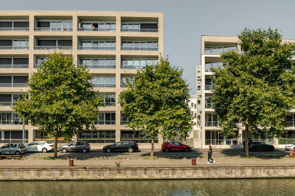 ilot 13B Rives de la Haute Deule by KAAN Architecten