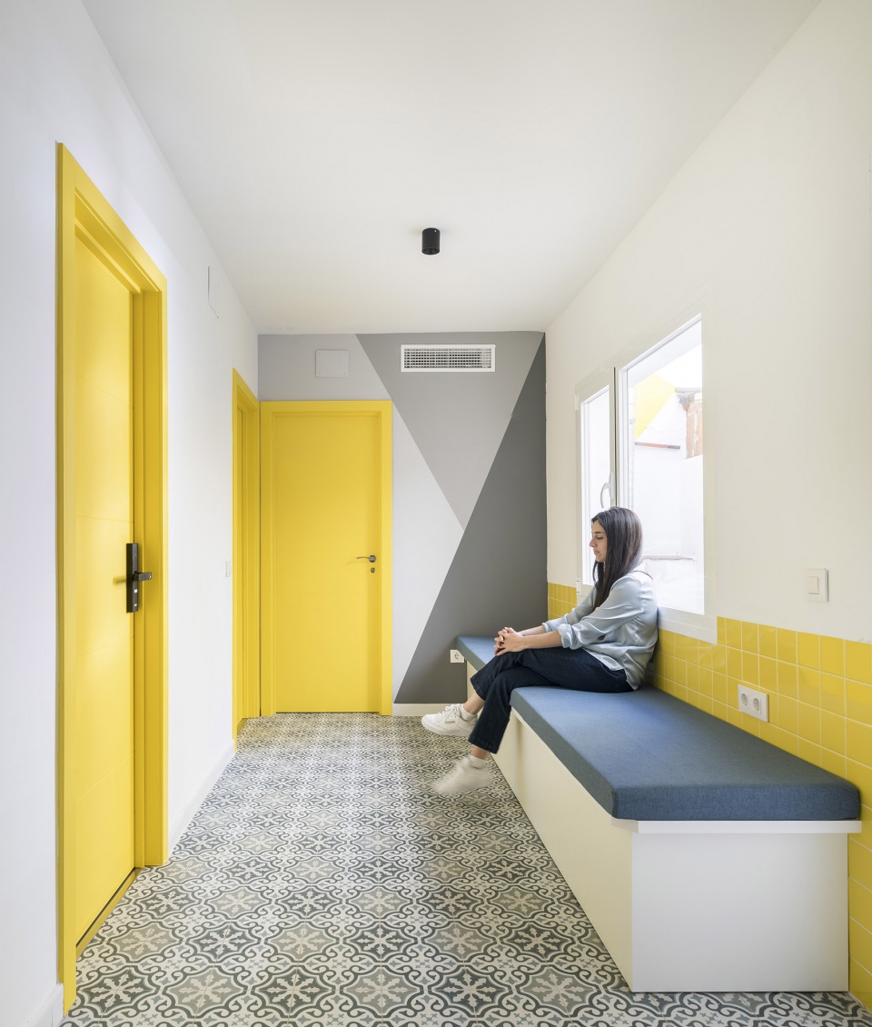 Getafe Student s residence by OOIIO Architecture