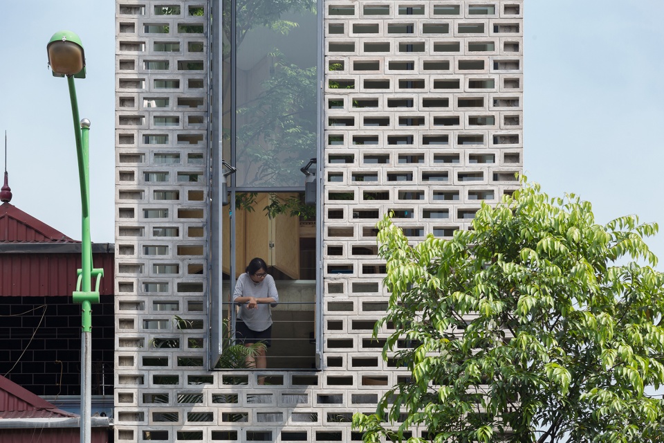 ch house by oddo architects