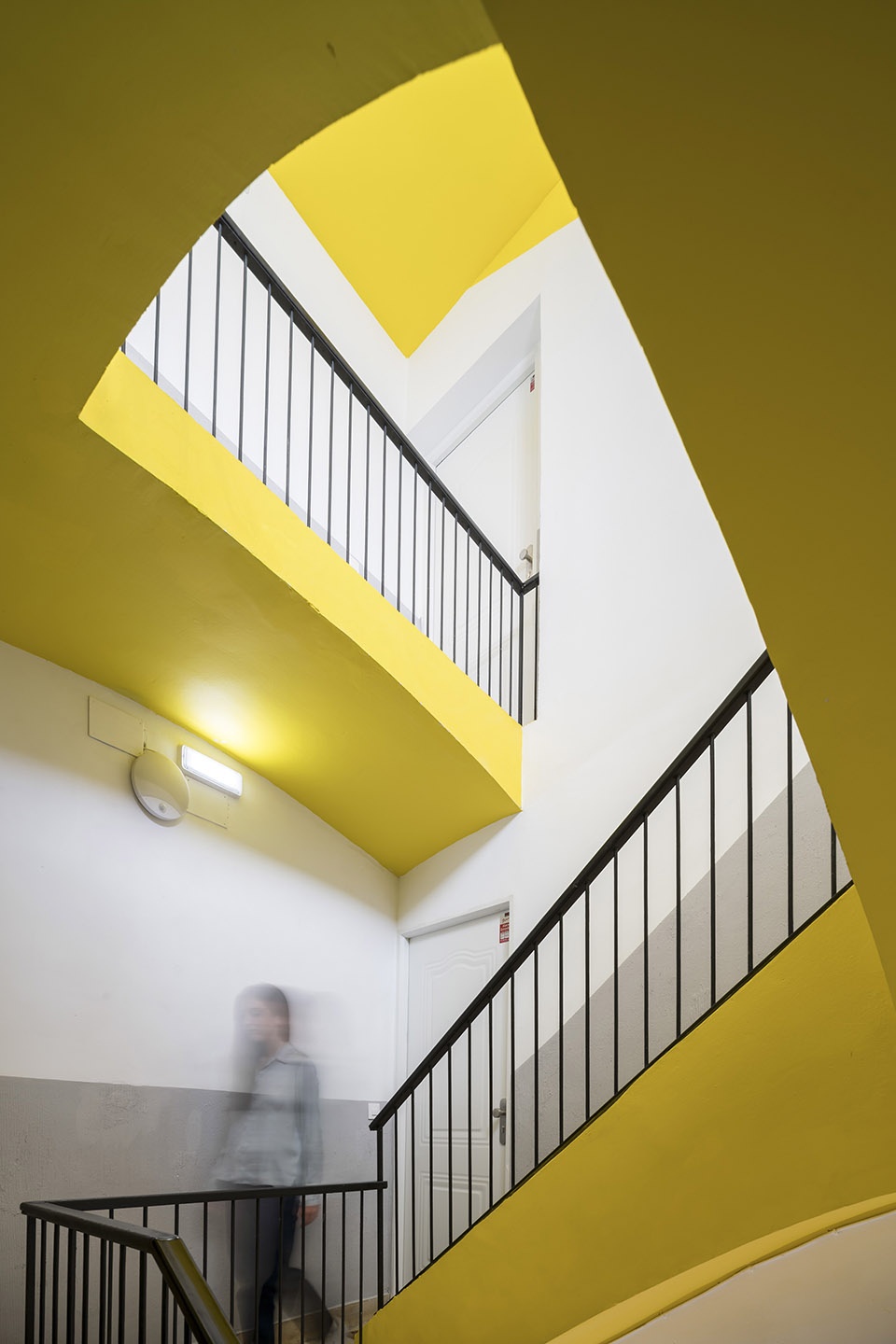 Getafe Student s residence by OOIIO Architecture
