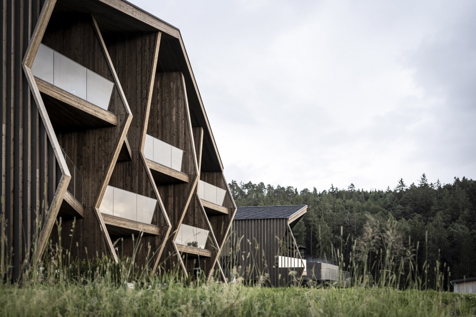 aeon hotel by noa