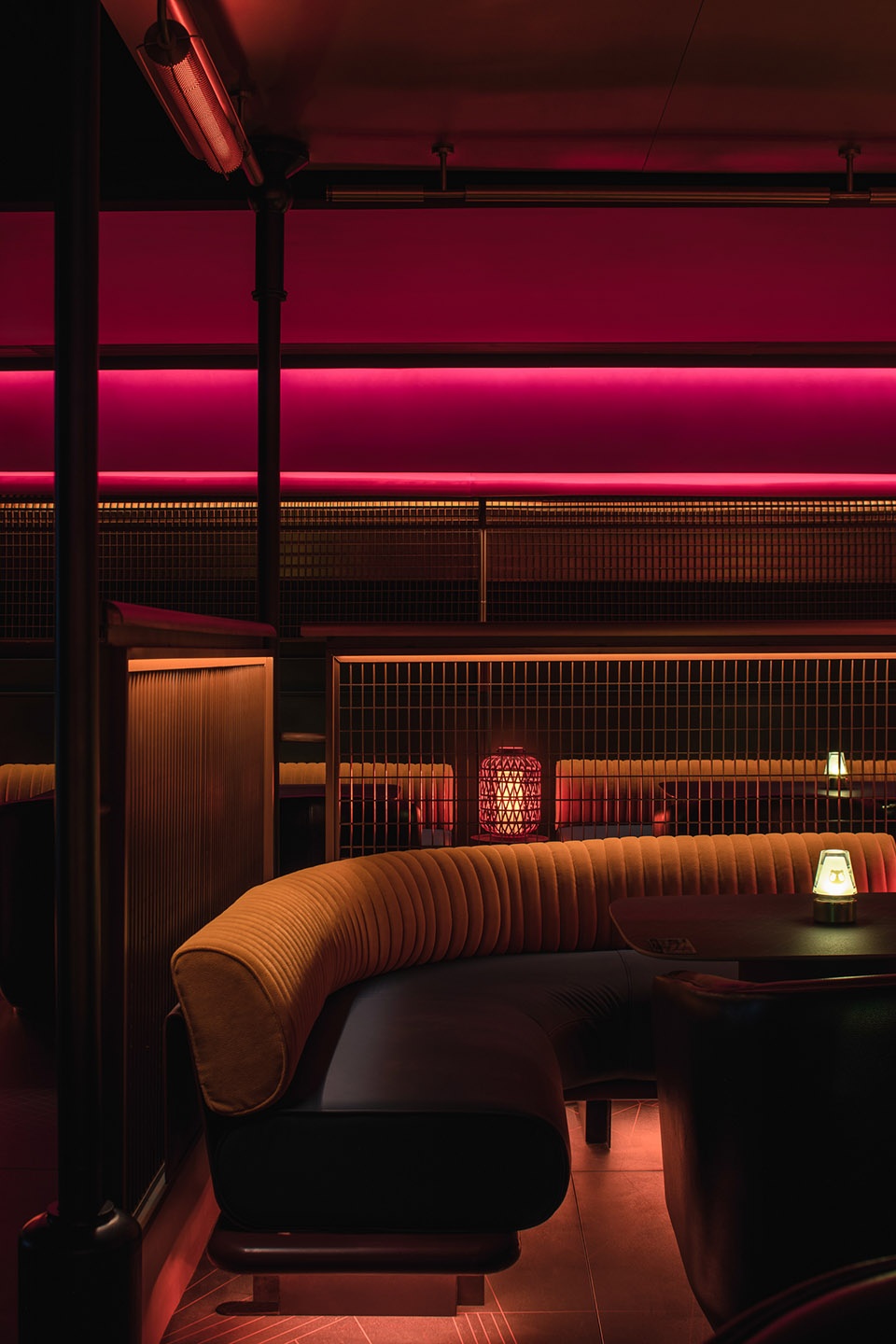 ermapub taikoo li china by hdc design