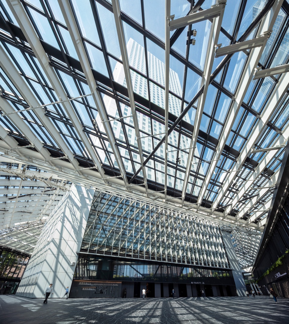 shinjuku sumitomo building by nikken sekkei ltd