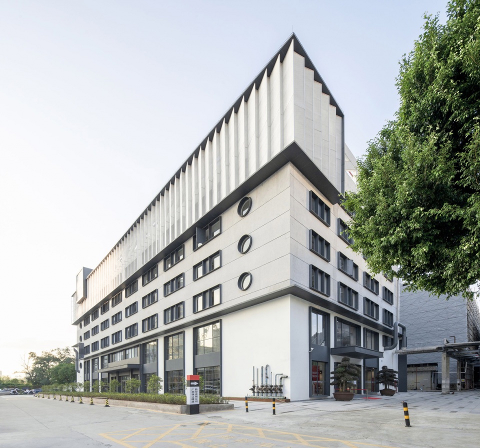 Pearl River Brewery Phase II Guangzhou by Atelier cnS