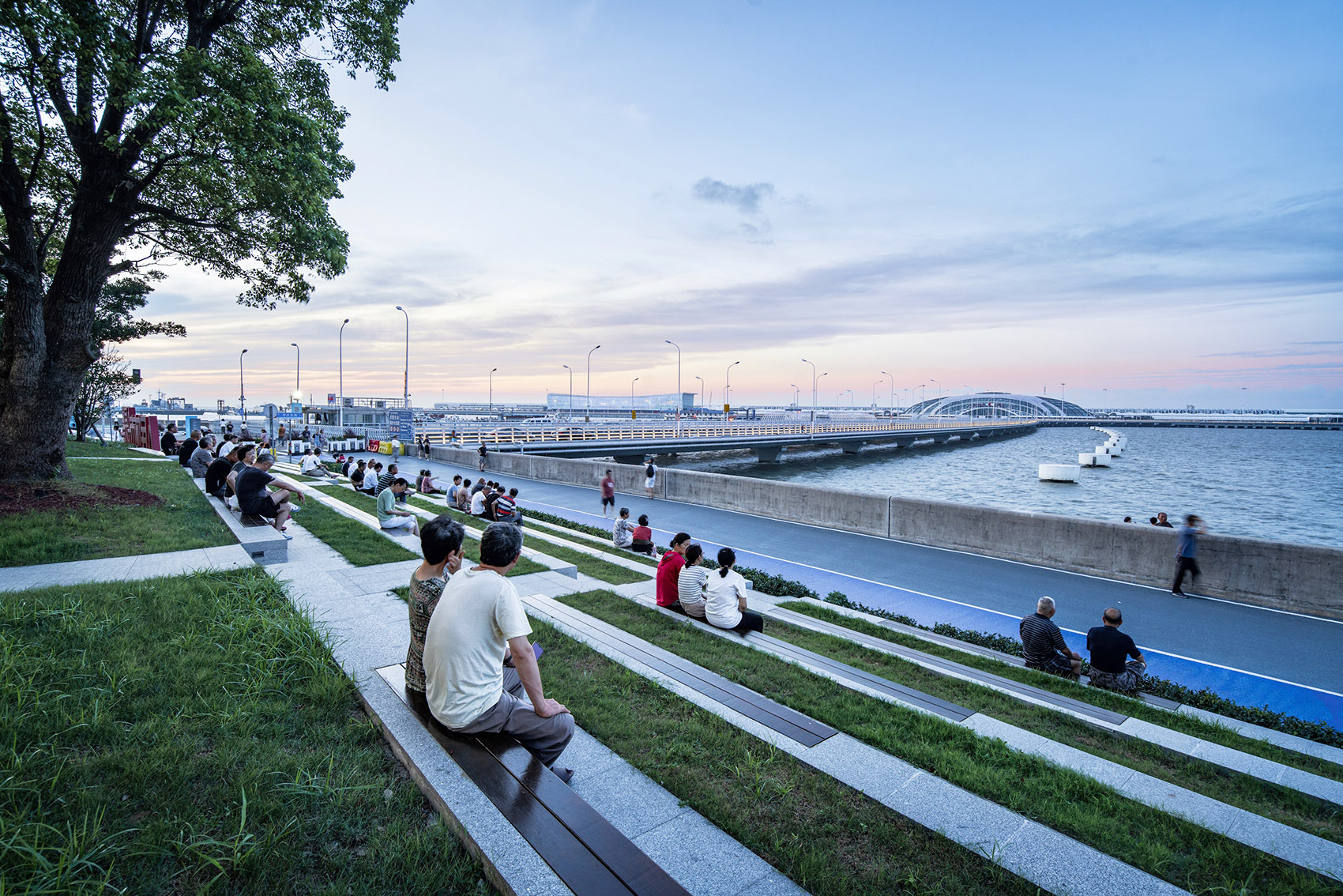Ecological and Civic Transformation of the Waterfront of Baoshan Binjiang Phase I by Daguan Landscape Design
