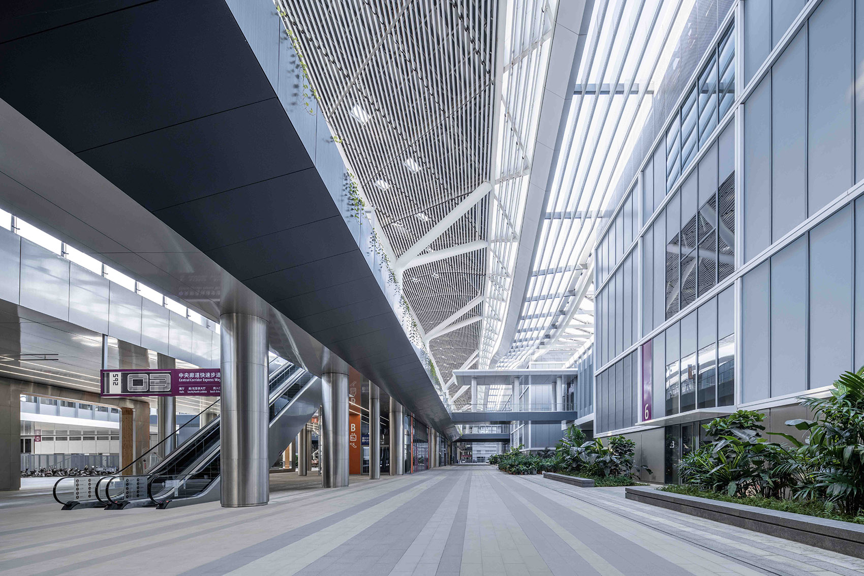 Shenzhen World China by VP