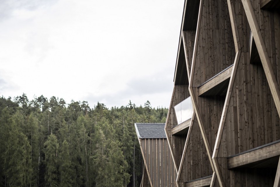 aeon hotel by noa