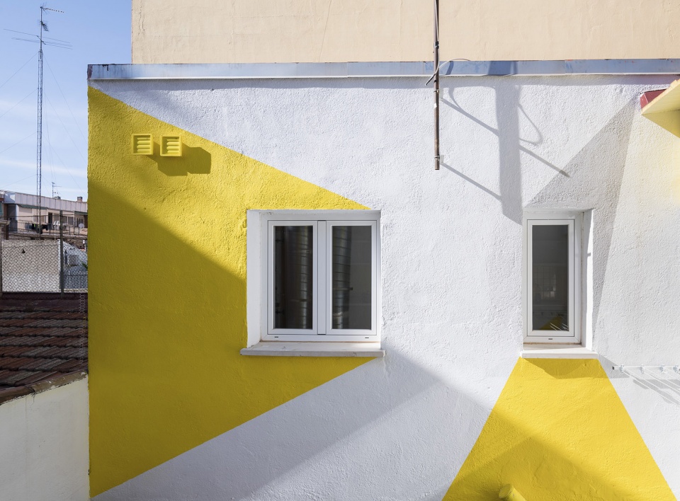 Getafe Student s residence by OOIIO Architecture
