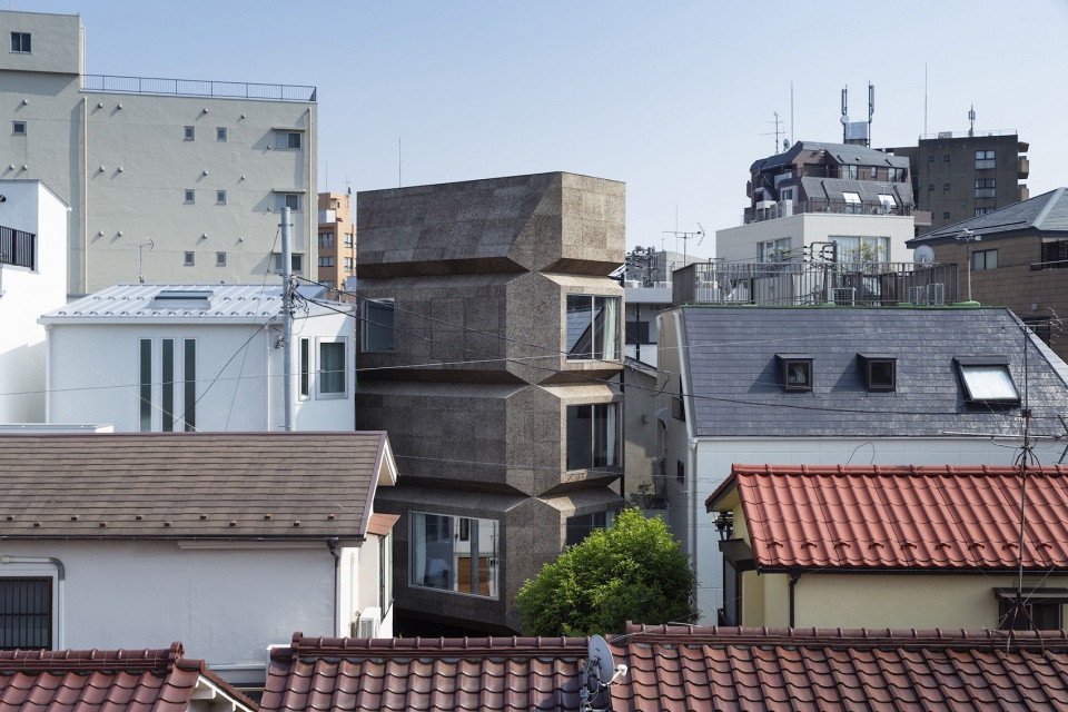 Bay Window Tower House Takaaki Fuji Yuko Fuji Architecture