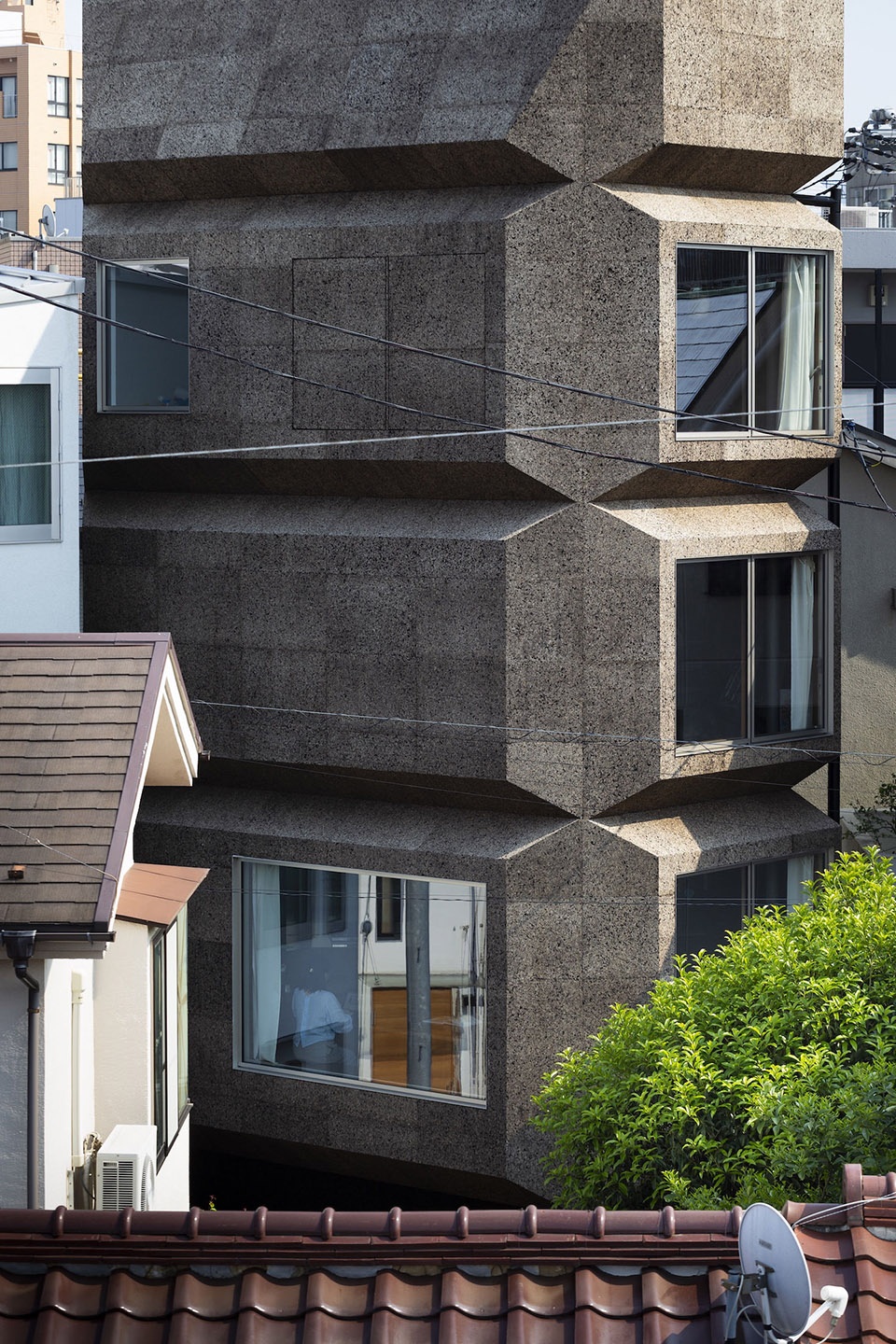 Bay Window Tower House Takaaki Fuji Yuko Fuji Architecture