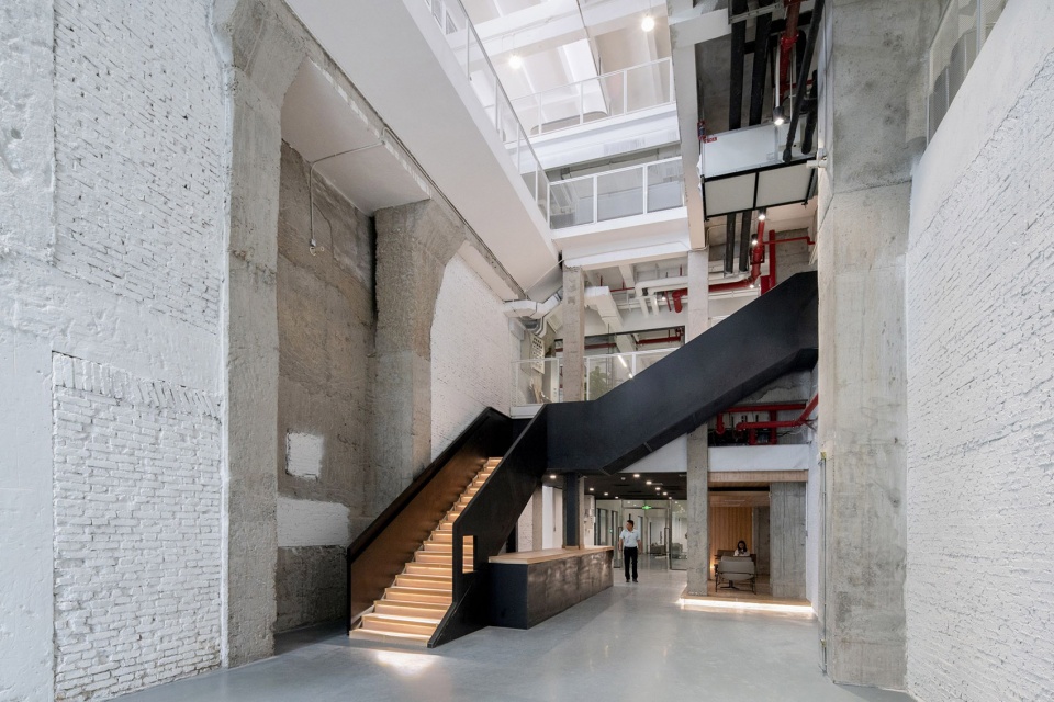 Pearl River Brewery Phase II Guangzhou by Atelier cnS