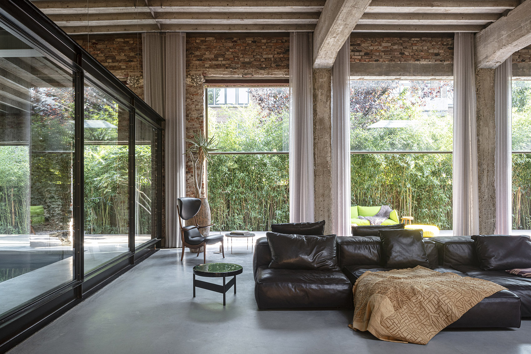 Villa West by MASA architects