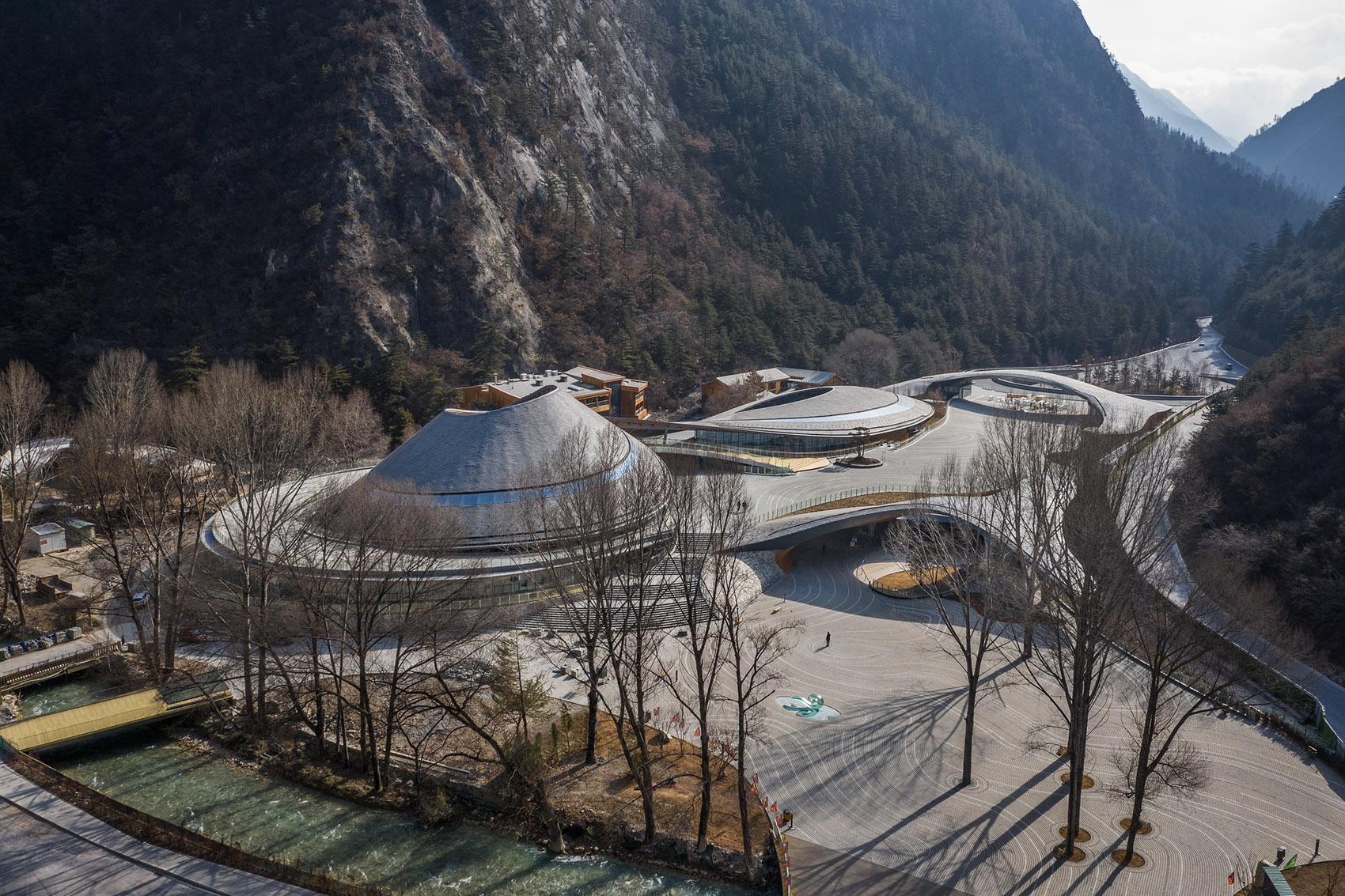 gooood archive curved roof