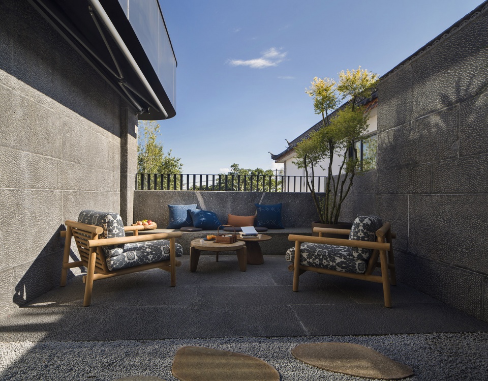ladesee hotel china by saussure architects