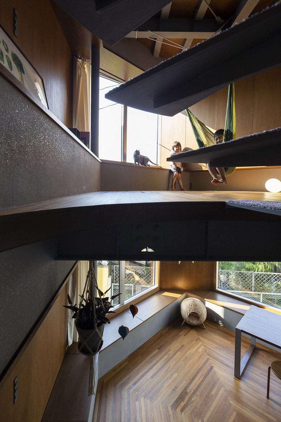 Bay Window Tower House Takaaki Fuji Yuko Fuji Architecture