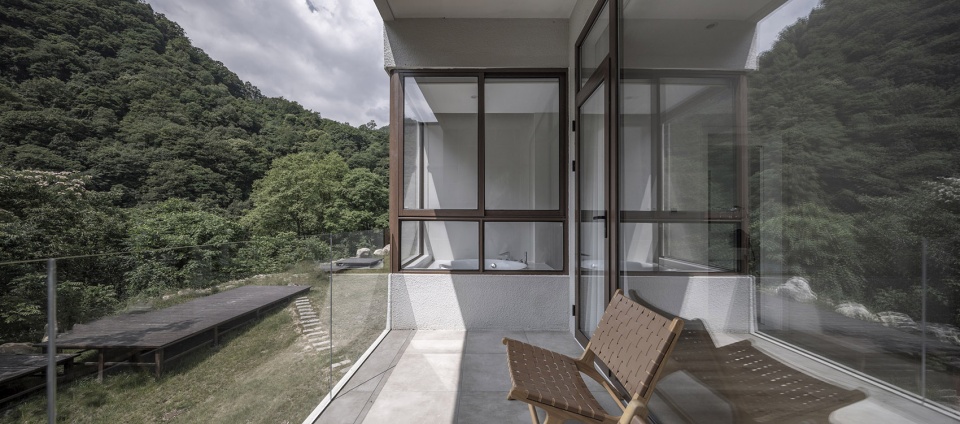 LONE M HOTEL QINLING Studio Qi