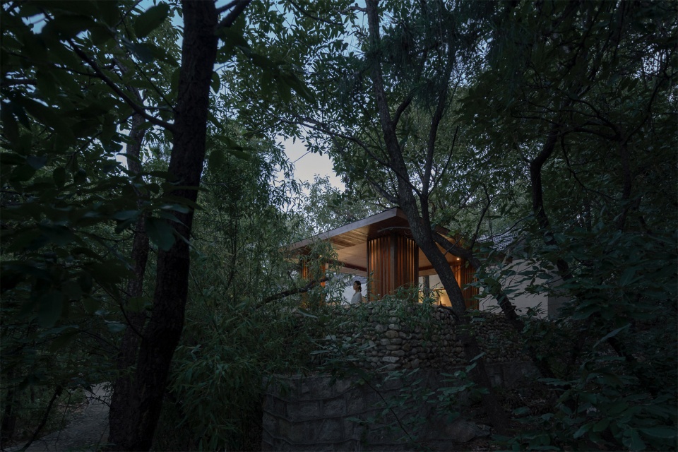 yimeng renjia no 2 courtyard resort china by grey space architects