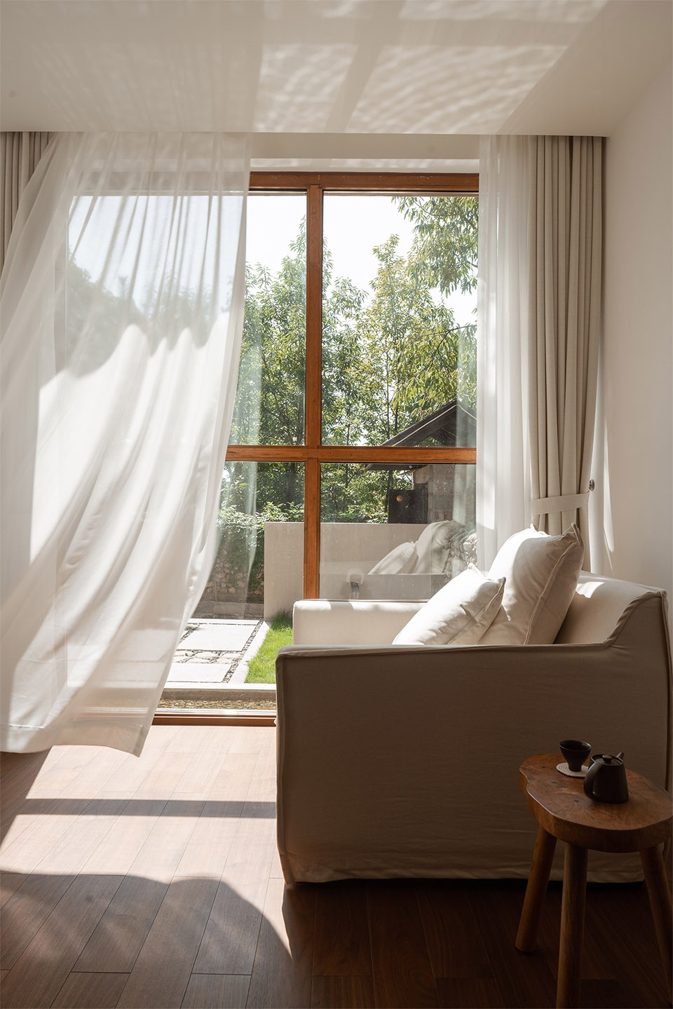 yimeng renjia no 2 courtyard resort china by grey space architects