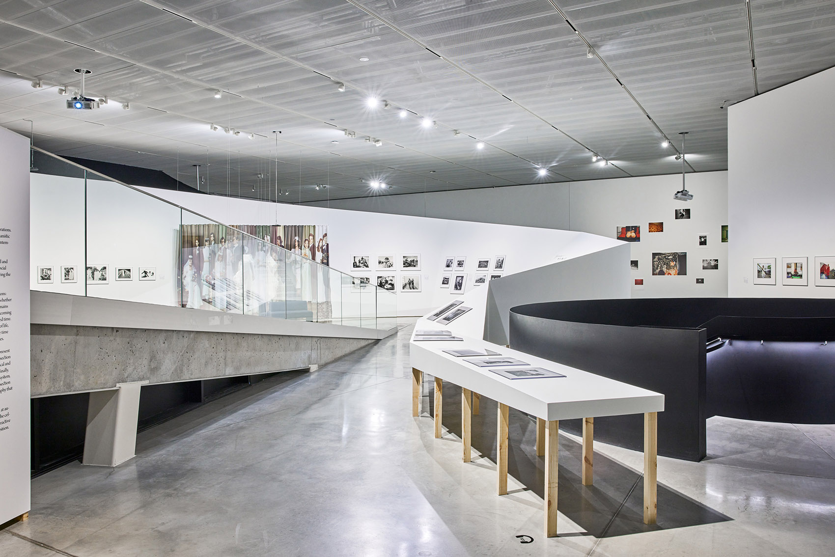 exhibition at mo by sa atelier