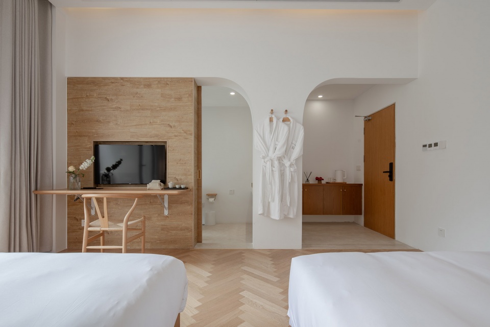 Between Ten Pieces Atelier LAI