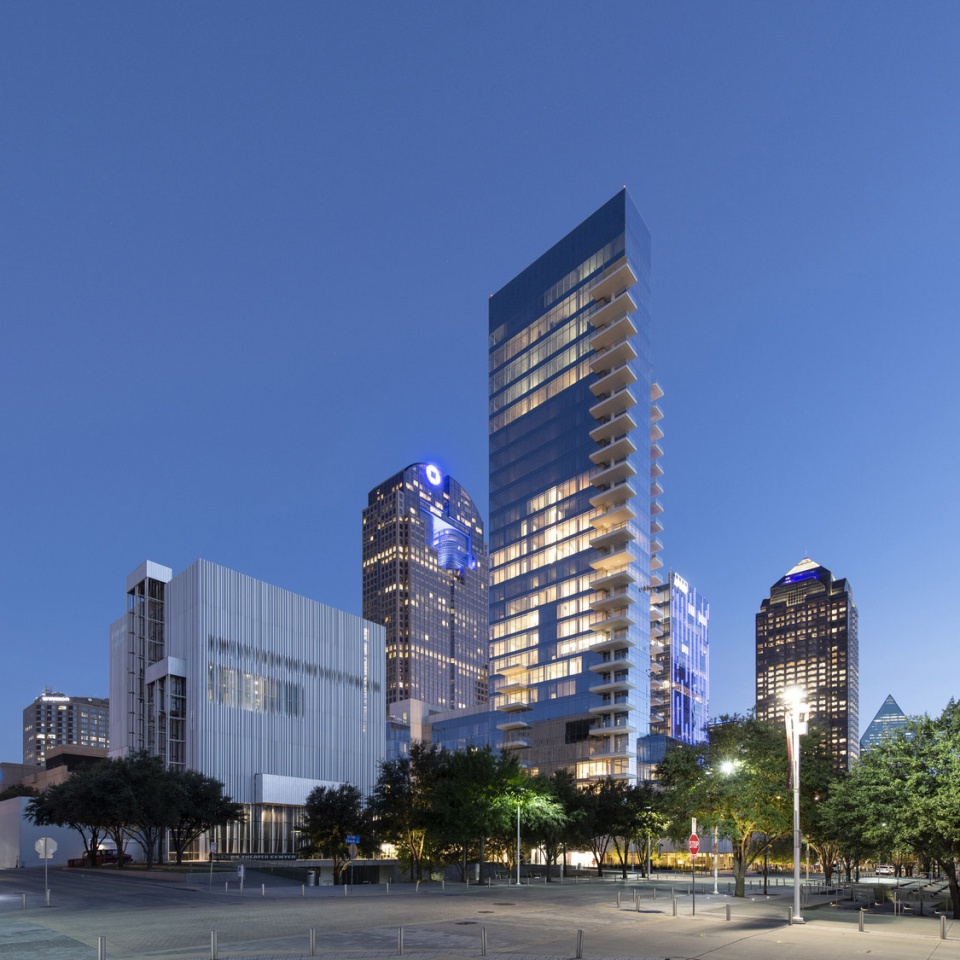 Hall Arts Hotel and Residences HKS