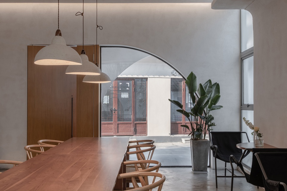 Between Ten Pieces Atelier LAI